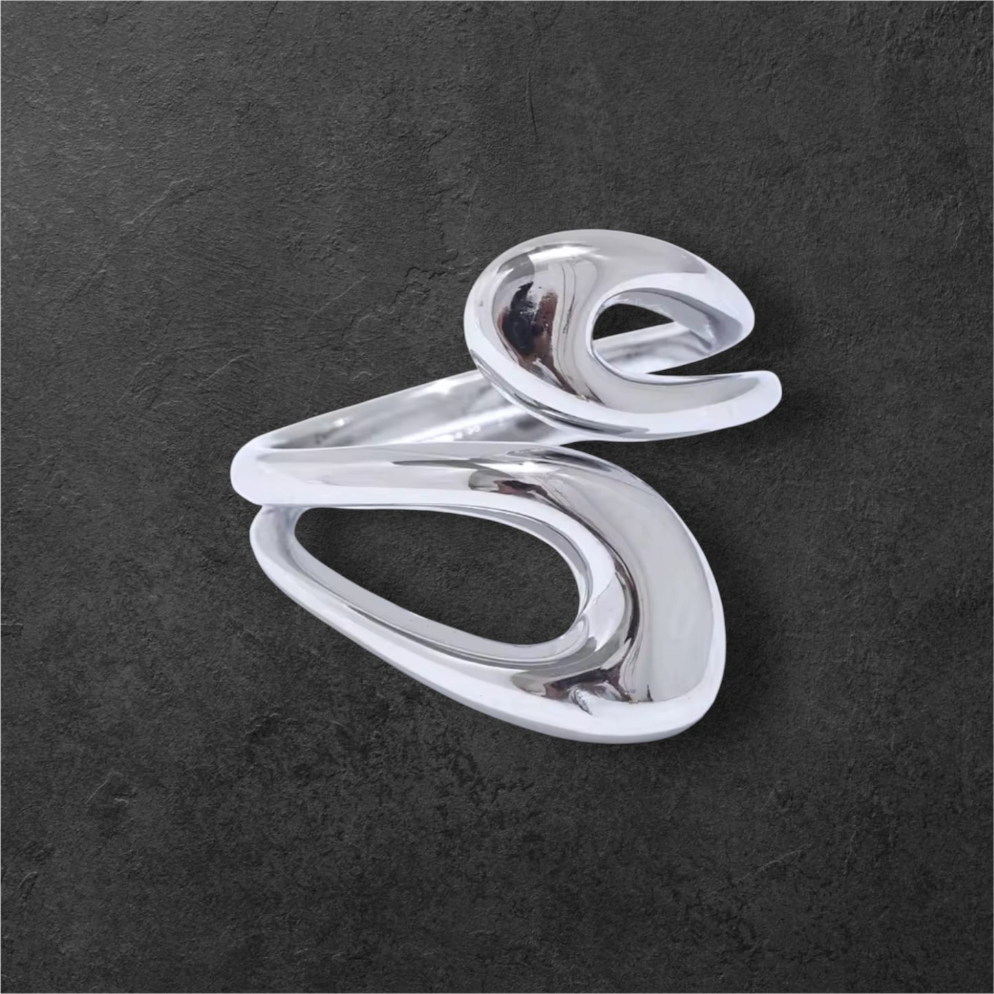 Mariel Ring