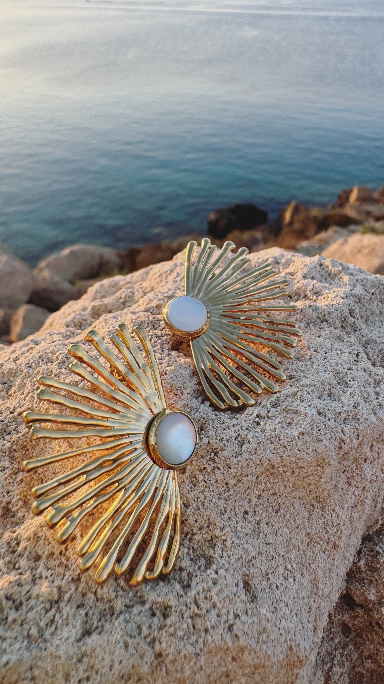 Helia Earrings
