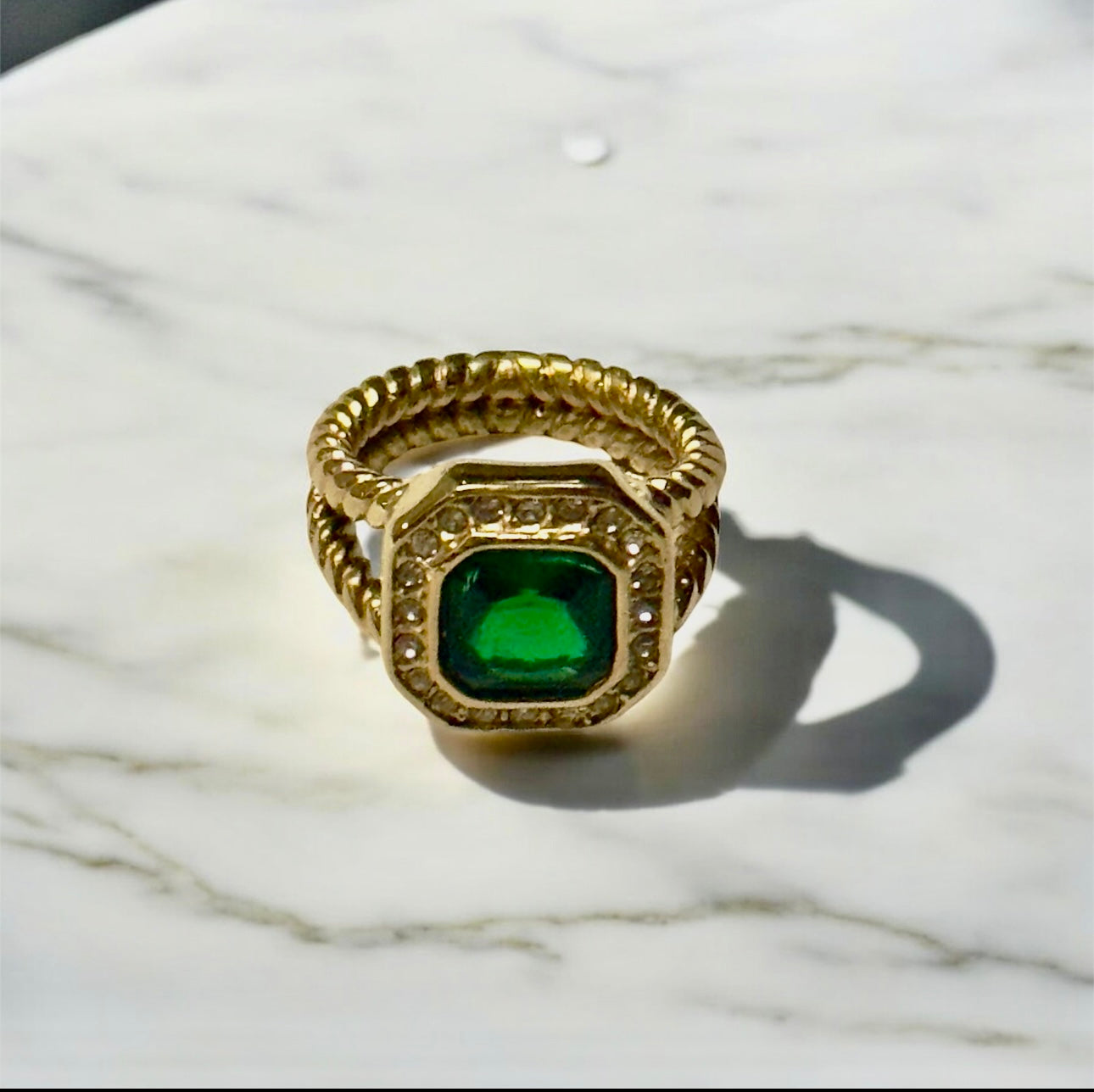 Hera Ring