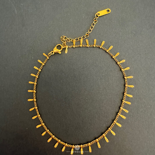 Aella Chain
