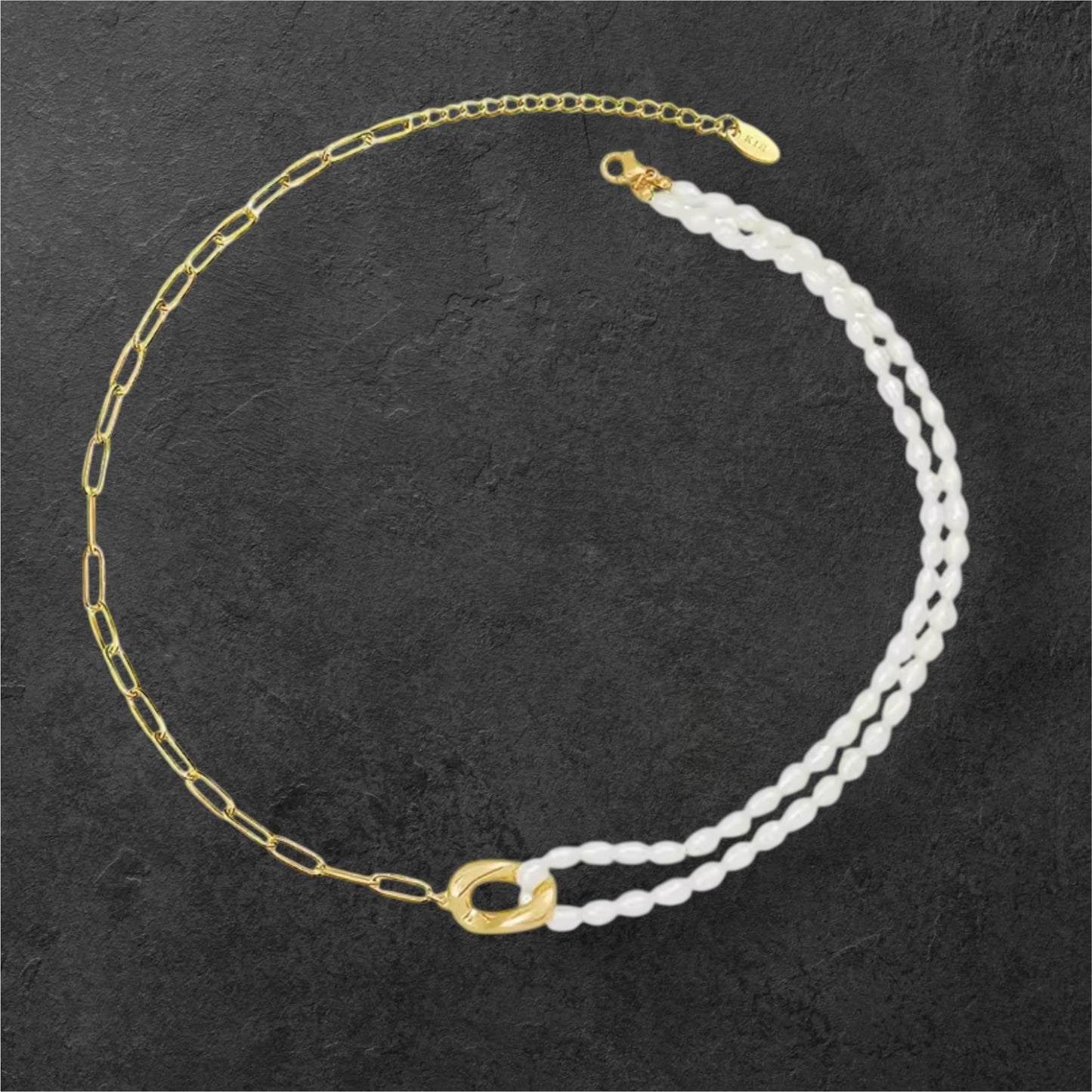 Elizabeth Pearl Necklace