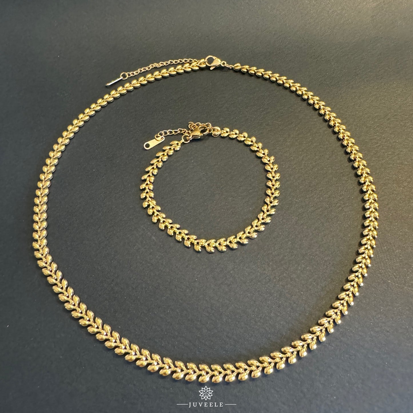 Vireo Necklace