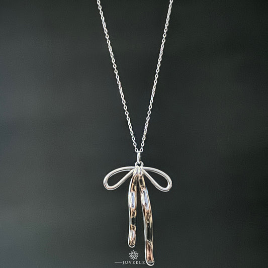 Bow Necklace