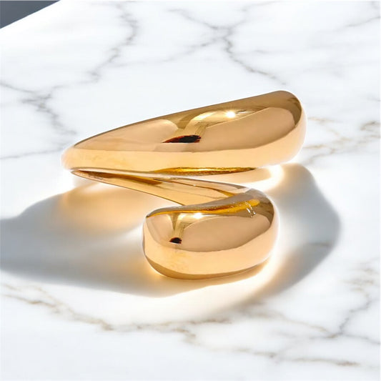 Chryseis Ring