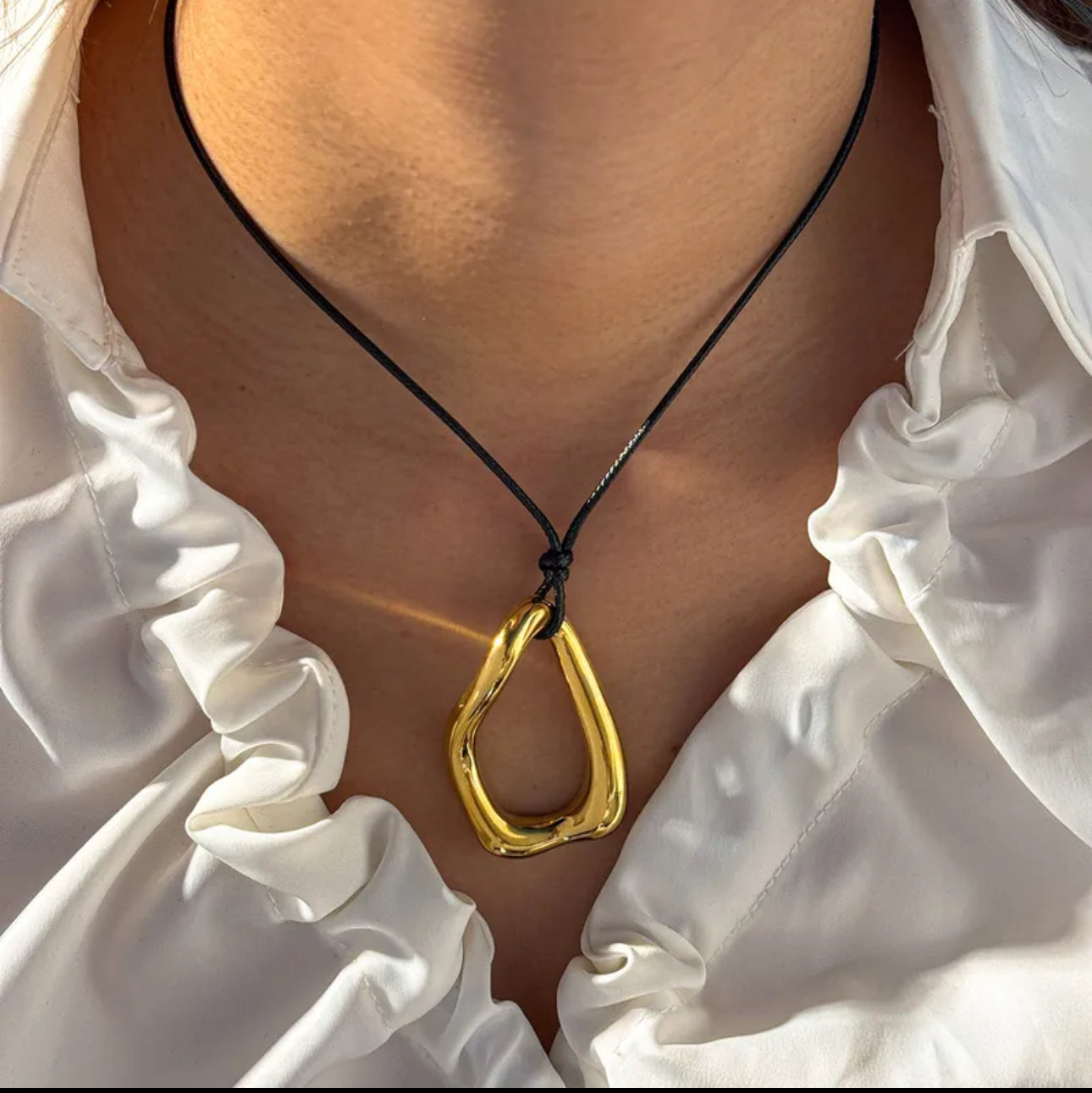 Matina Cord Necklace