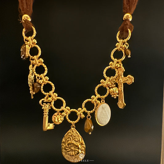 Estel Necklace