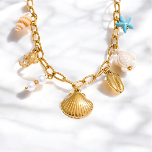 Akti Necklace