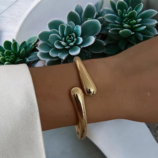 Themis Bangle