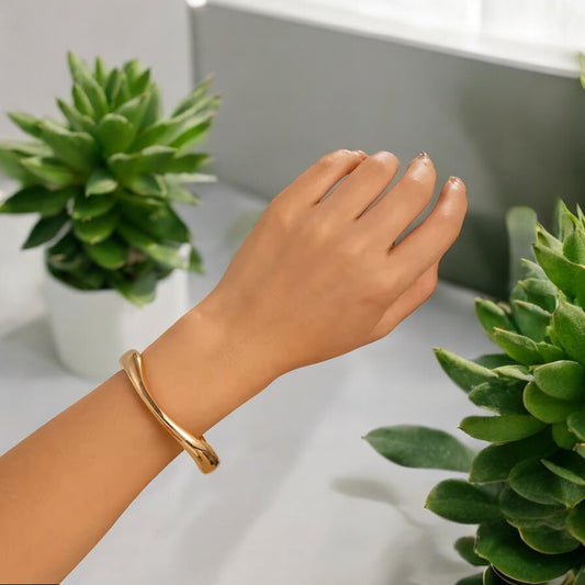 Freya Bangle